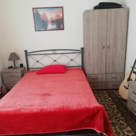 Acharnon Апартаменты Athena Bagian luar foto