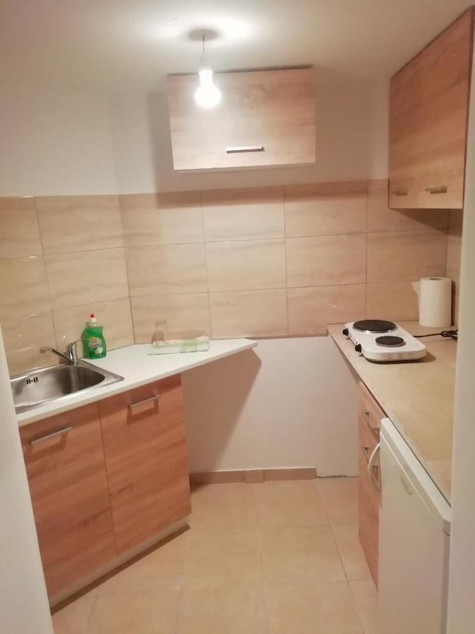 Acharnon Апартаменты Athena Bagian luar foto